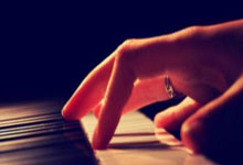 3377体育:佩雷斯与红牛分道扬镳 劳森接任费斯塔彭搭档.